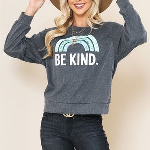 Gray 'Be Kind' Graphic Longsleeve Sweatshirt